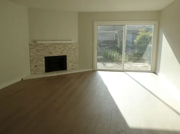 905 S Mountain Ave, Ontario, CA 91762