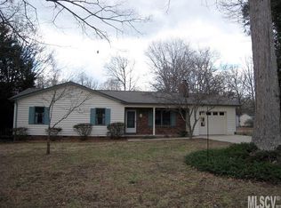 1727 Piney Rd, Hickory, NC 28602