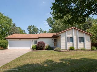 2621 Champion Way, Lansing, MI 48910