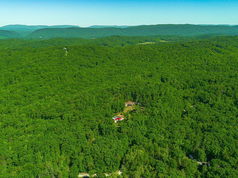 28th image of 1705 Eagle Furnace Rd
