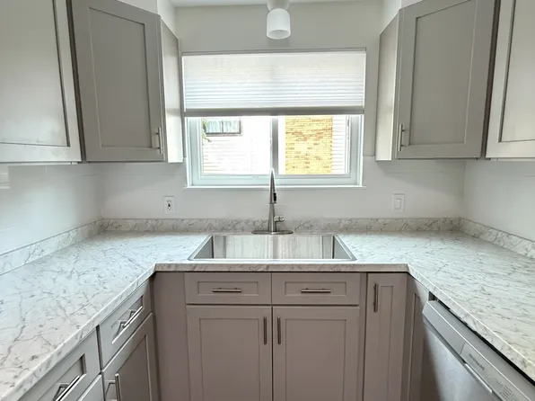 93 Elmhurst Pl APT 1, Buffalo, NY 14216
