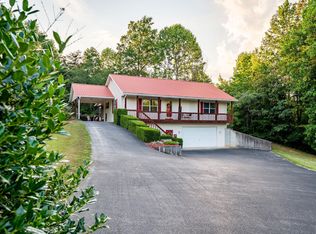 568 Golden Pond Rd, Monticello, KY 42633