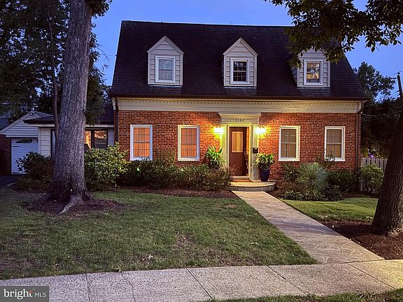 2nd image of 5542 18th Rd N