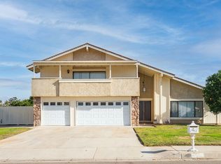 2621 Martinez Ln, Riverside, CA 92503