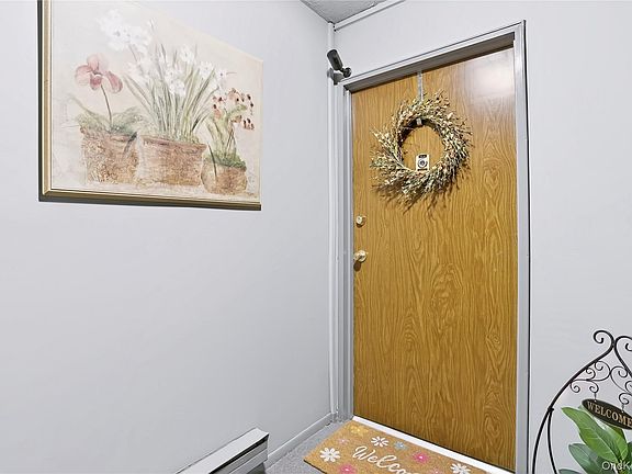 3rd image of 14 Crescent Drive #55