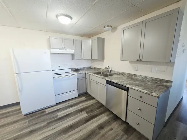1008 Portland, 1008 Portland Dr #4, Bismarck, ND 58504