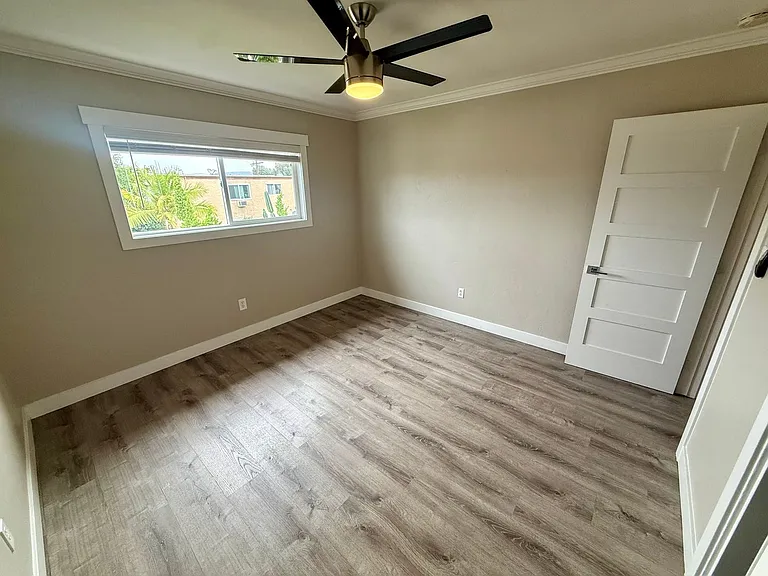 Emerald Ave Apartments — Photo 7