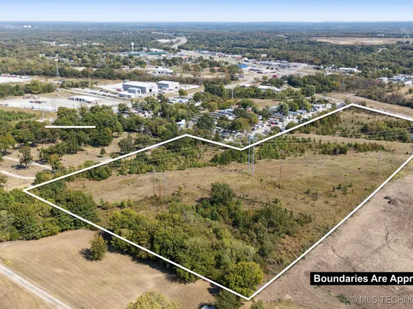 S Cherokee St, Catoosa, OK 74015