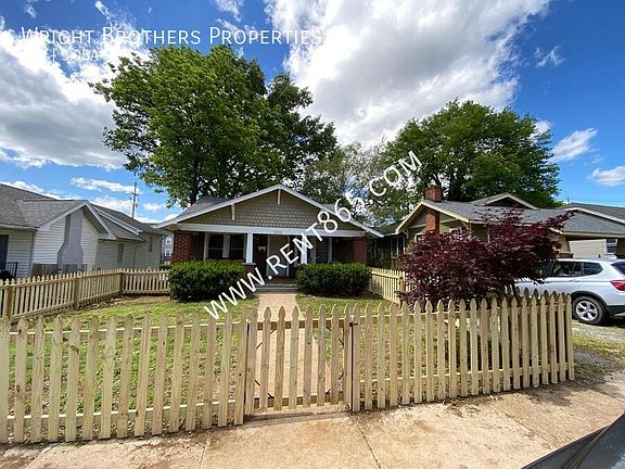4th image of 2215 Highland Ave