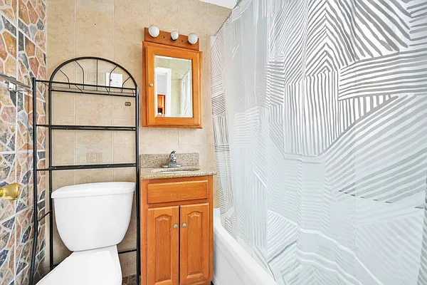 Sold by Mitra Hakimi Realty Group, LLC | media 9