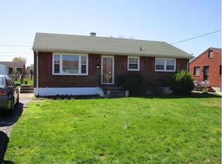 720 Fairhurst Dr, Roanoke, VA 24012