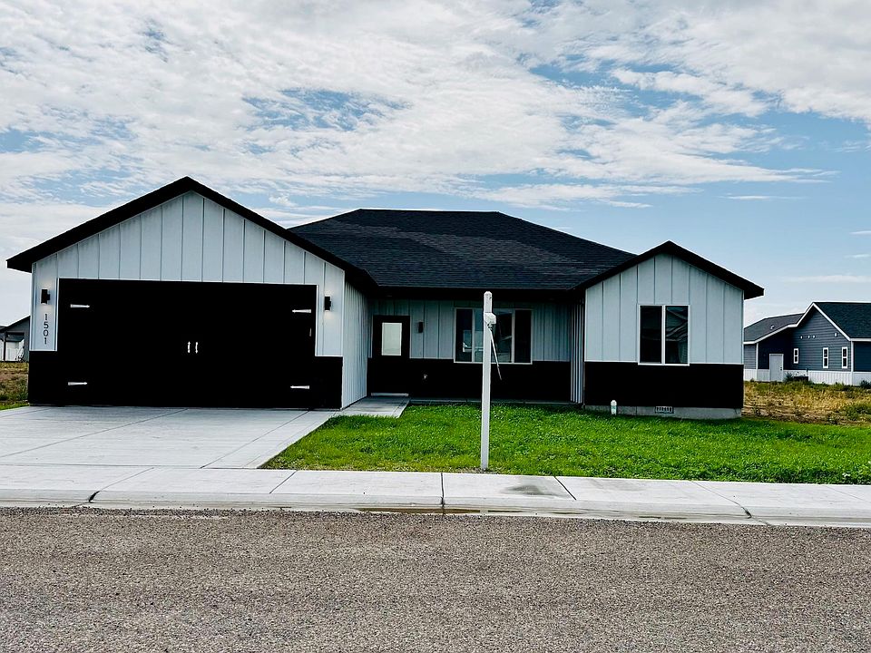 1st image of 1501 Parker Dr