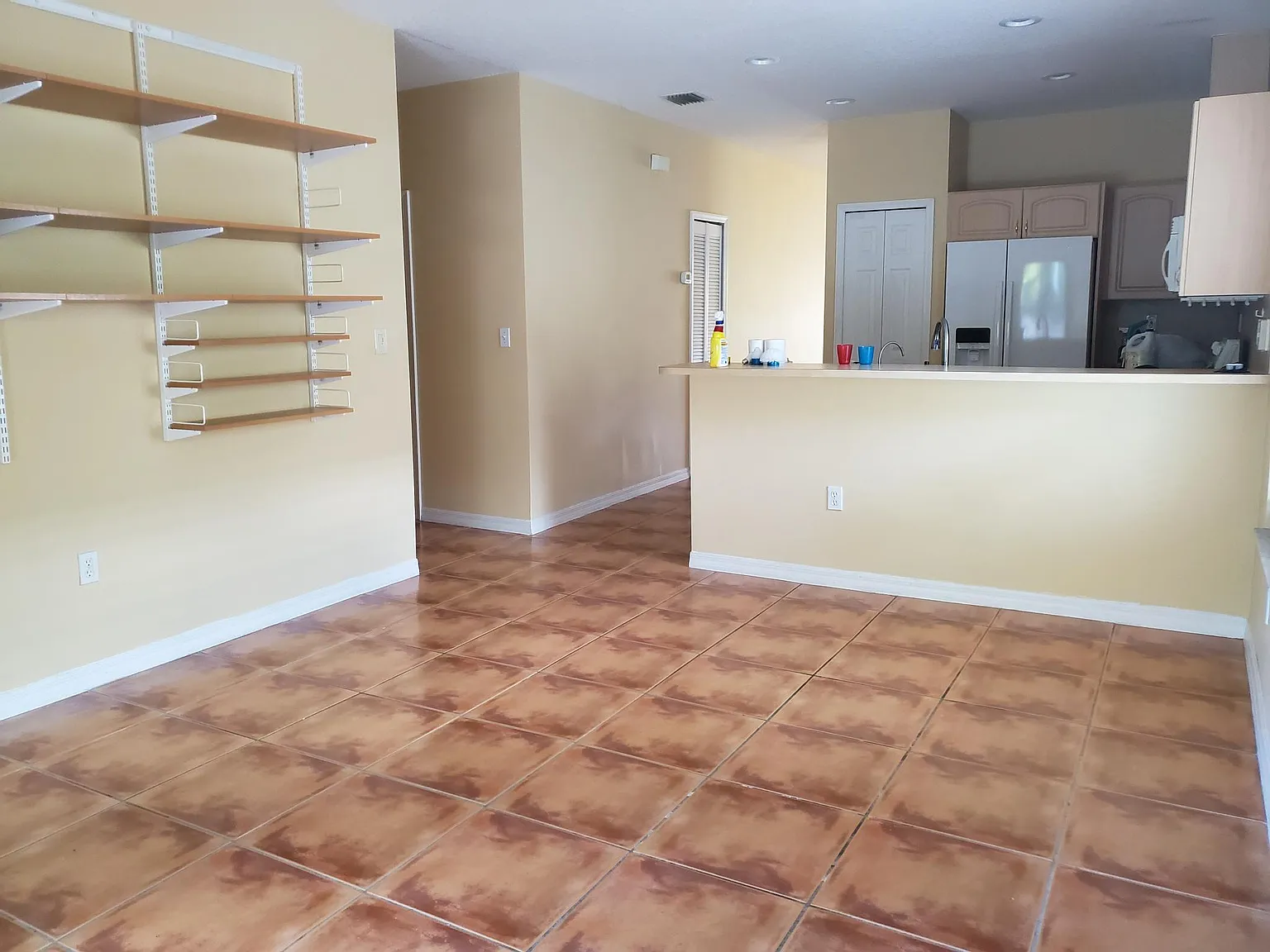 4 bed, 1800 sqft, $3,500 — Photo 4