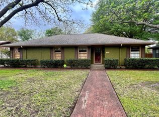 1105 Whaley Dr, Gainesville, TX 76240