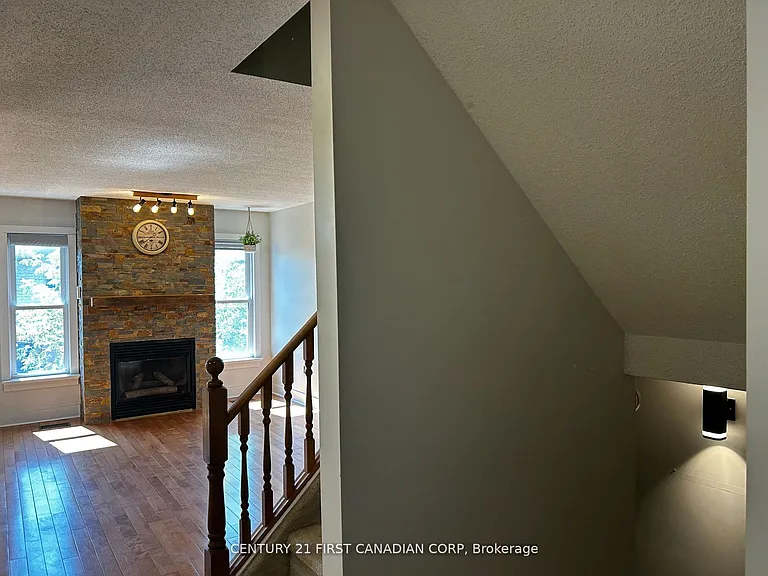 1199 Hamilton Rd #4 — Photo 36