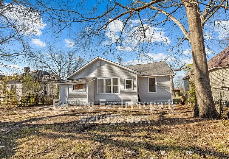 1217 Fulton Ave — Photo 5