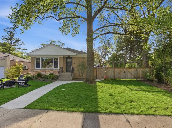 9237 Lincolnwood Dr
