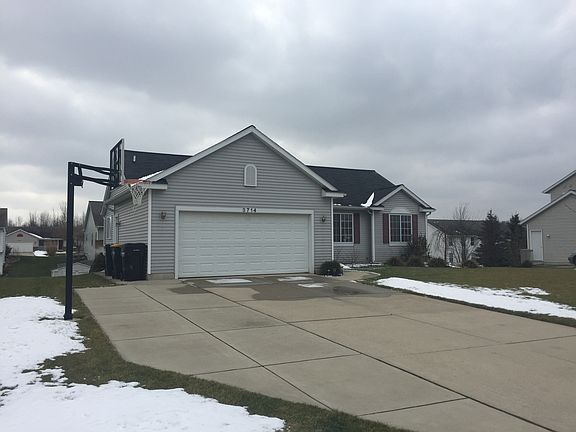 3rd image of 3714 Bantam Dr