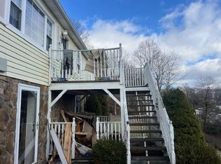 124 Lillybrook Ln, Crab orchard, WV 25827