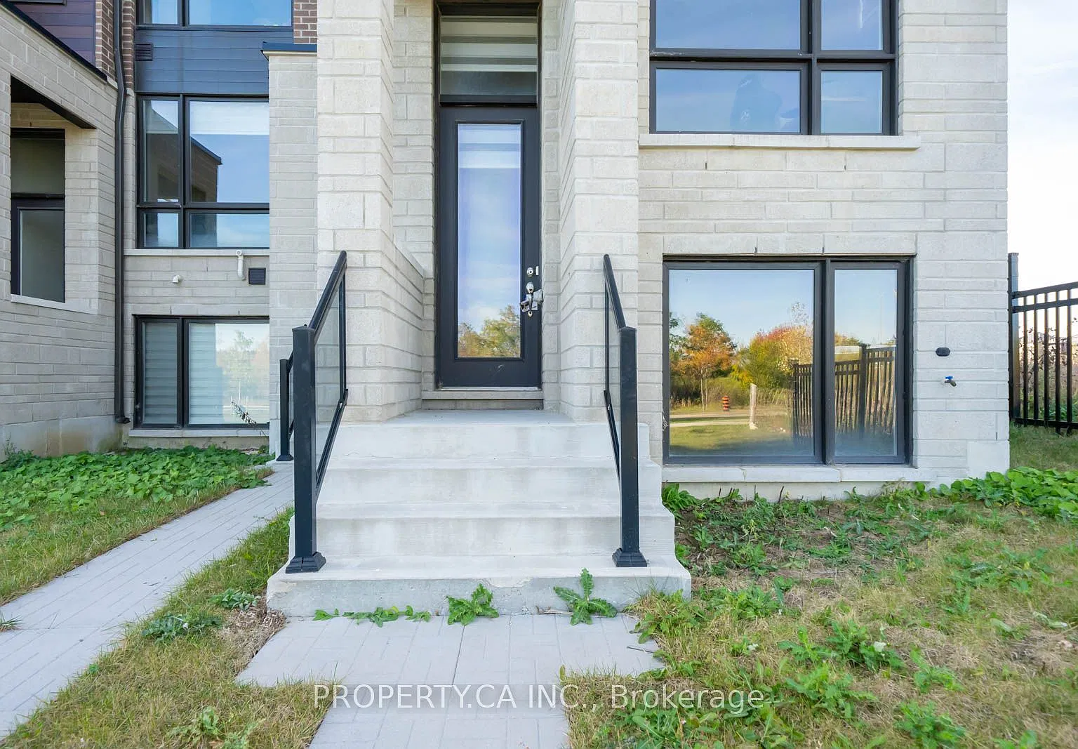 4 bed, $2,999 — Photo 3
