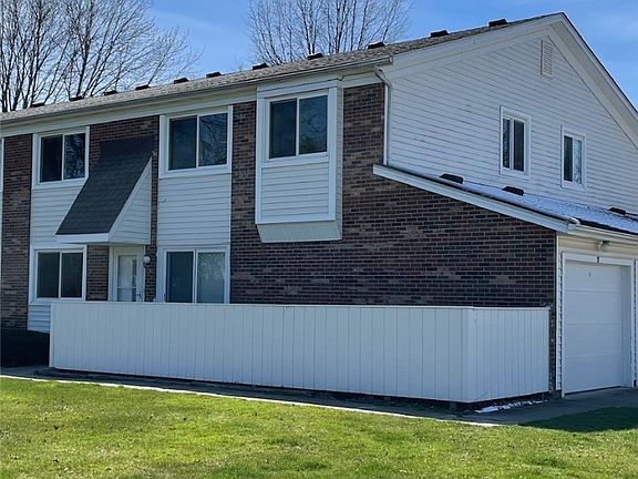 3rd image of 5565 Bramble Ct #94-A