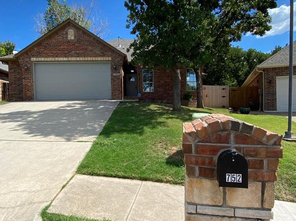 752 Martina Ln