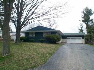 305 Cardinal Cres, Monona, WI 53716