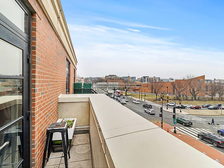 437 New York Ave NW #420 — Photo 15