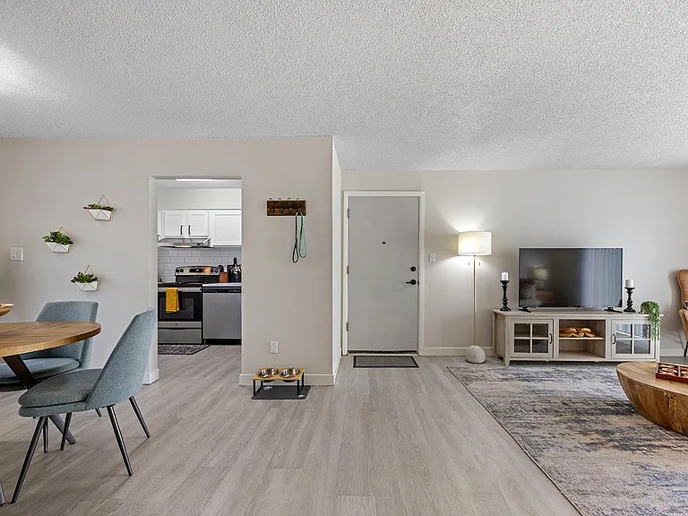 Alpine Lofts — Photo 36