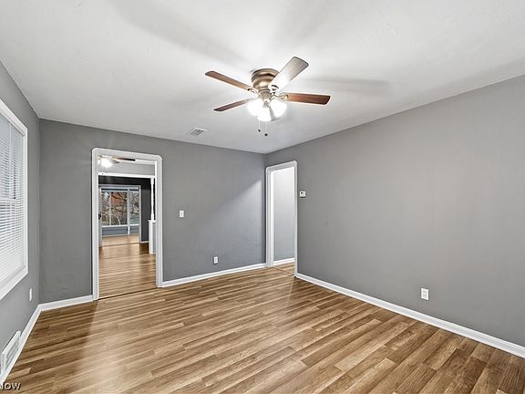 5th image of 3810 Bader Ave