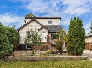 8742 151st St NW, Edmonton, AB T5R 1H9
