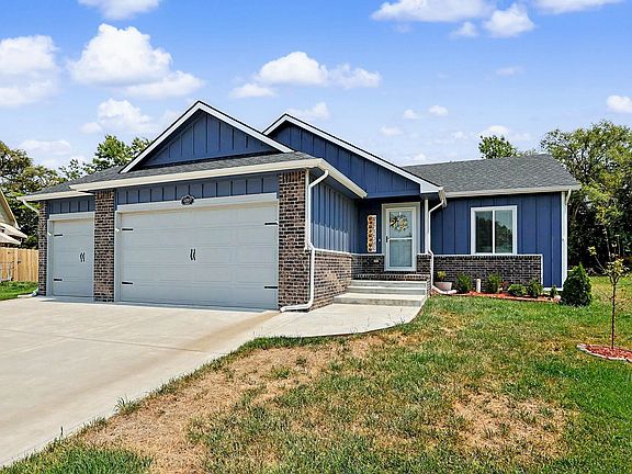 2nd image of 1237 E Sontag Cir