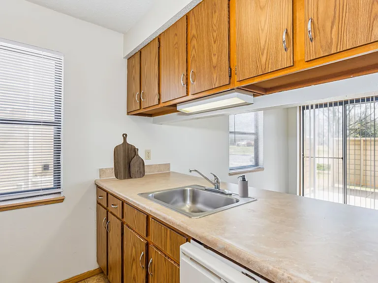 Willow - 1 Bed / 1 Bath - 676 Sq.Ft.