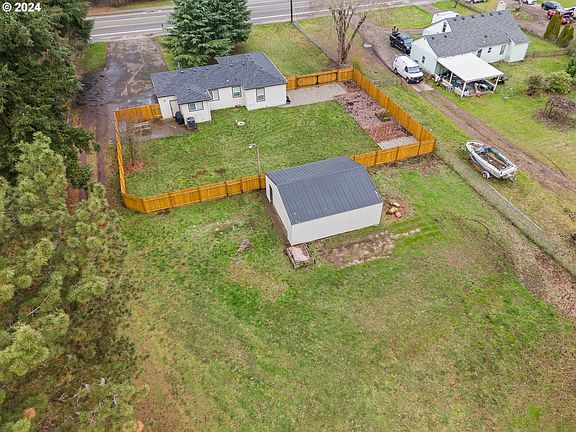 5th image of 9219 NE 76th St