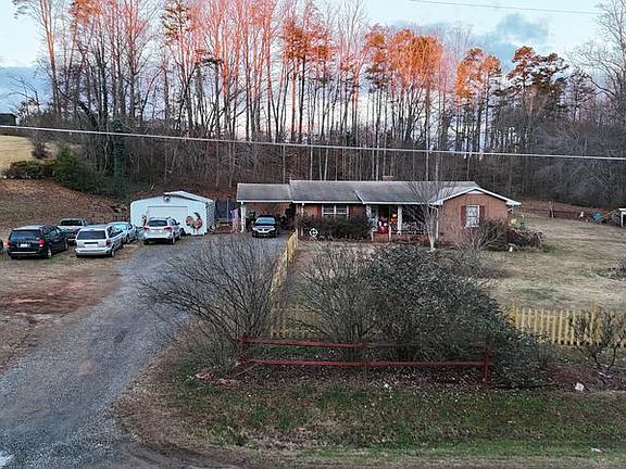 2nd image of 4303 State Highway 772