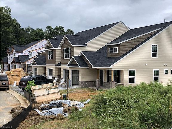 3rd image of 113 Red Plum Ln #32-MOM