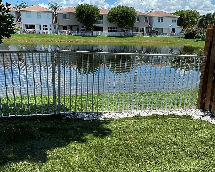 1st image of 10803 NW 83rd St #21