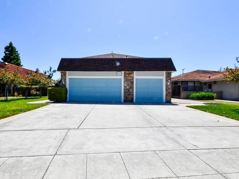 1st image of 996 Michelangelo Dr