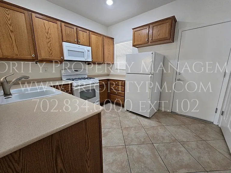 3513 Herring Gull Ln — Photo 7