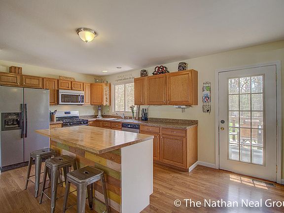2nd image of 763 W Washington Blvd