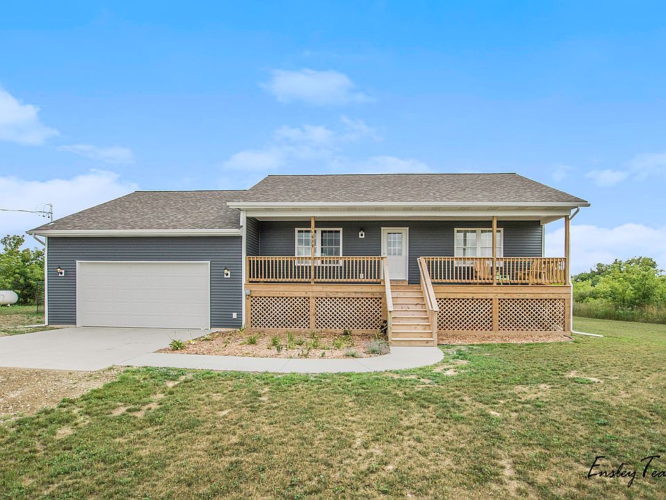 1st image of 11828 Meddler Ct NE