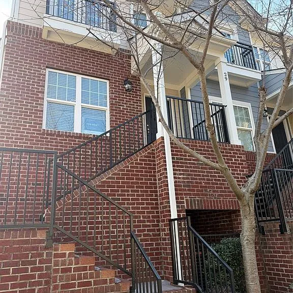 29 Myrtle St — Photo 2
