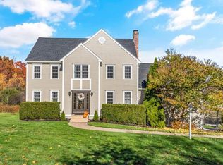 59 Williams St, Upton, MA 01568