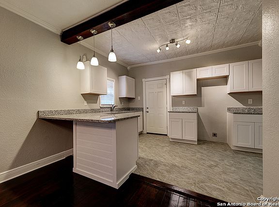 5th image of 819 F St