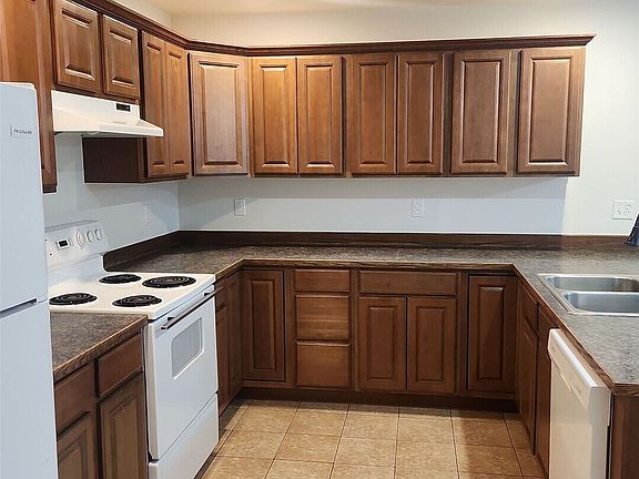 5th image of 1009 N Pierce Drive