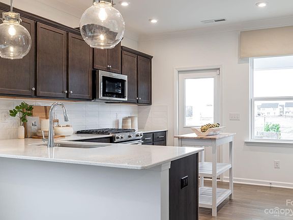4th image of 11153 Godwit Ln #138