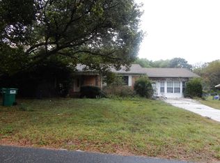 704 Olive Ave, Fruitland Park, FL 34731