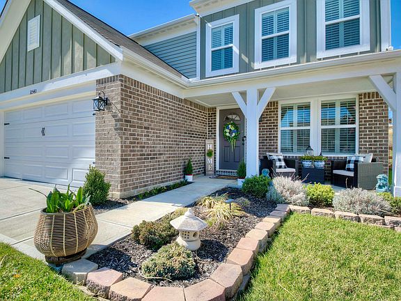 3rd image of 10540 Elderberry Ln