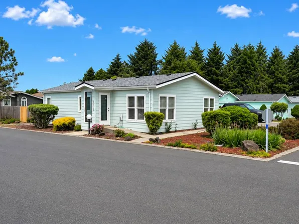 6215 NE Evergreen Ln #130, Newport, OR 97365