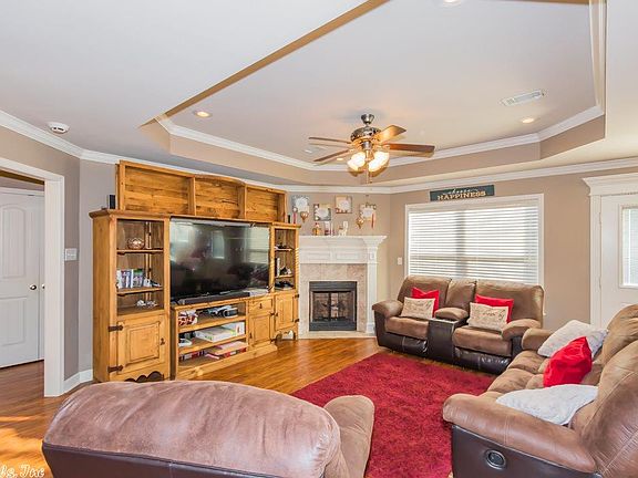 3rd image of 1413 Puritan Dr